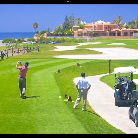 エステポナHacienda Del Sol Beachside And Golf Apt Marbella Puerto Banusアパートメント エクステリア 写真